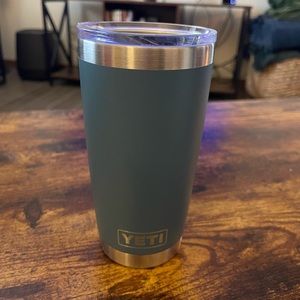 20oz Yeti Rambler with MagSlider Lid